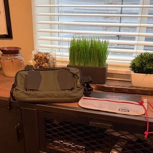 Vertx SOCP Tactical Fanny Pack/Sling (green)